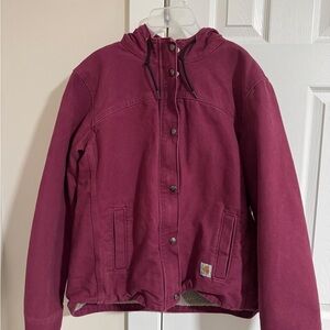 Carhartt Women's Jacket in Burgundy